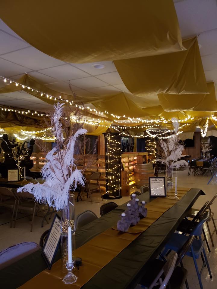Pine Tree Speakeasy Party decorations for New Year's Eve 2020